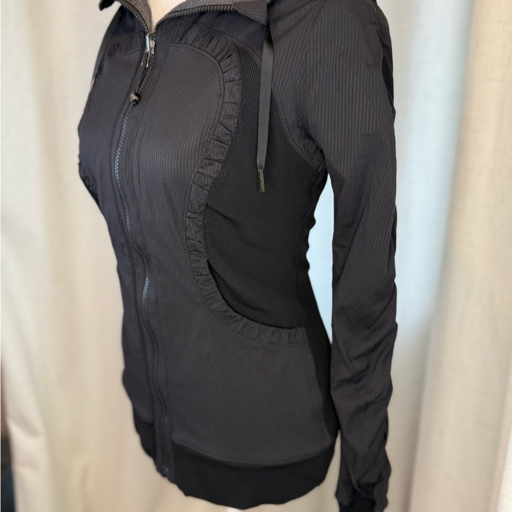 Lululemon Dance Studio Jacket Black Size 6